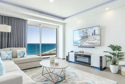 Image de A Style Of Its Own 2 bedroom unit Encantame Viento 1202
