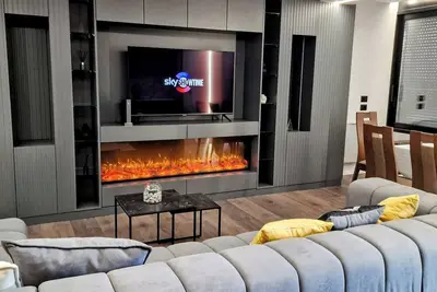 Image de Centrally located by the Bllok neighborhood, still quiet and with free parking!