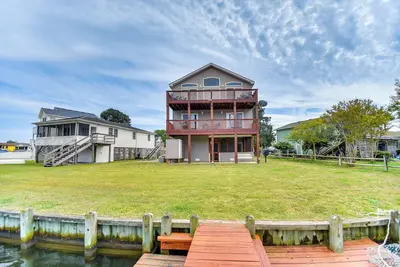Image de Tranquil Outer Banks Home: Dock & Community Pool!