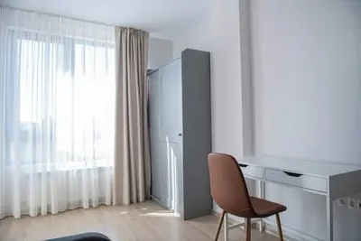 Image de Paris: A sunny 2- bedroom apartment with parking\n