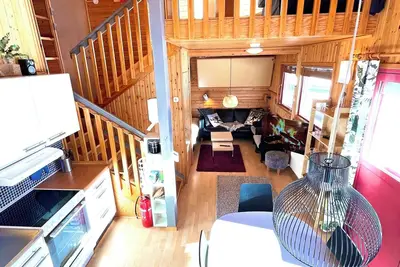Image de Välplanerad Ski-in/out Stuga på Dundret Bastu/wifi