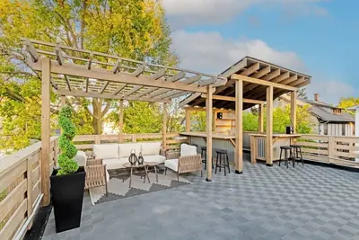 Image de Luxury Indy Stay | Rooftop Lounge + Theater/Arcade