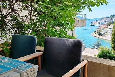 Image de Apartments & Rooms Verse / Apartment with Partial Sea View 1