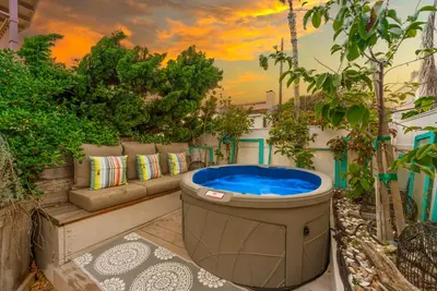 300Ft To Sand! 20% Off Aug 18-24, W/Hot Tub & View