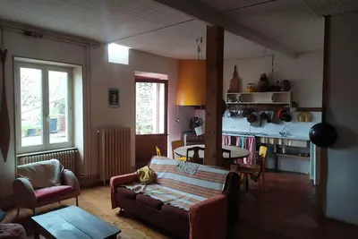 Image de logement avec terrasse au cœur du village dans le parc du Vercors