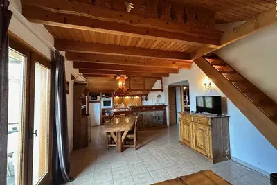 Image de 2ème étage, télévision, casier à ski, 70m², Vars