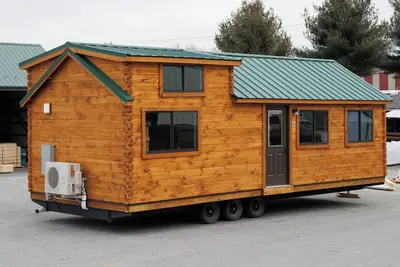 Image de Tiny home, 2 bed, 1 bath, a loft area with 2 twin beds. located in a campground