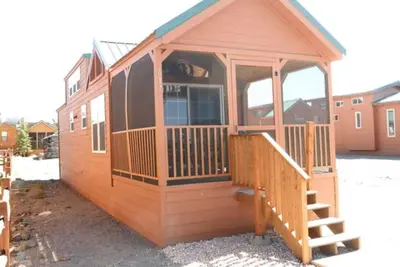 Image de Cabins by Panguitch Lake: Where Rustic Charm Meets Amazing Fishing!