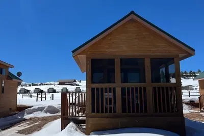 Image de Cabins by Panguitch Lake: Where Rustic Charm Meets Amazing Fishing!