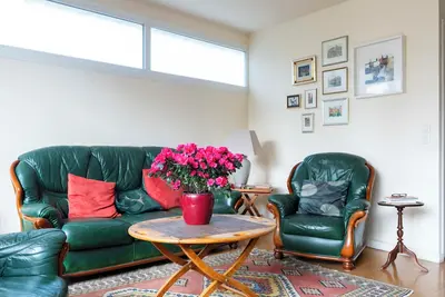 Image de Duplex de charme avec deux balcons dans le 13e