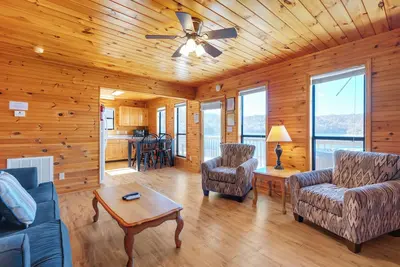 Image de Tranquil 2 Bed 2 Story Chalet w/Stunning Views and Direct Lake Access #21
