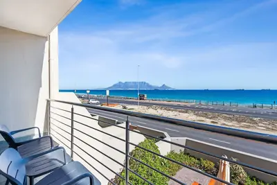 Image de 9 On The Waves - Deux Chambres Appartement, Couchages 4