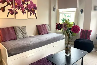 Image de Appartement-Communicante-Salle de bain privée séparée