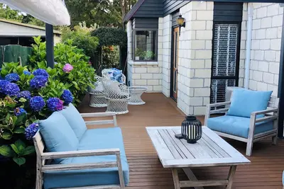 Image de Stylish cottage close 2 Airport