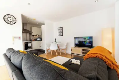 Image de Central Gem: Cosy 2br with Private Balcony