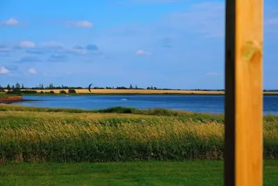 Image de Windy Dreams: an idyllic, cozy seaside Pei cottage