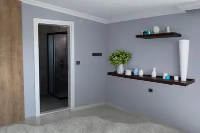 Image de Kuşadası'nın Merkezinde Deniz Manzaralı İçerisi Yeni Yapılmış Daire!