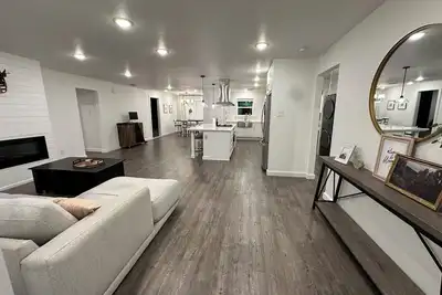 Image de Beautiful and comfortable House in Garland Tx