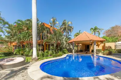 Image de El Coco #3- 2 Bedroom Family Villa, Relaxing Pool