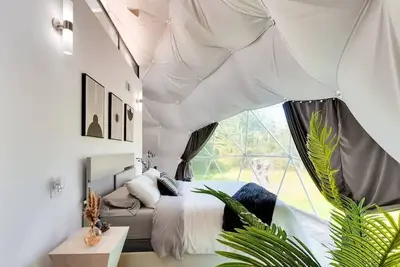 Image de Modern Luxury Geodome (No Pets) - Unique Escapes \"Modern Luxury\" Catskills Geodome!