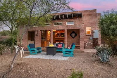 Image de Desert Dreams:Winter in the West! Mins to downtown