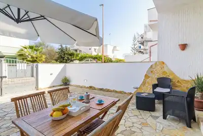 Villetta Bel Mare with garden near sea, Melendugno, Italy