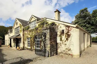 Image de Rare Opportunity to stay on Unique Private Estate