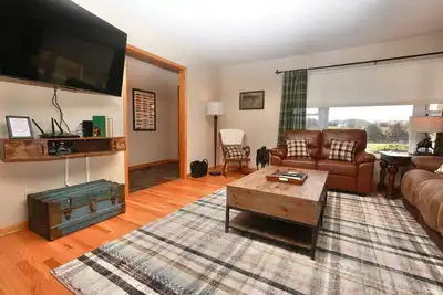 Image de Lodge-Style Country Retreat