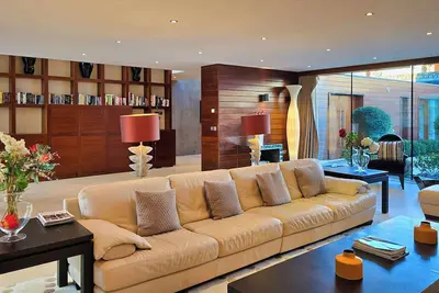 Image de Modern Elegance, steps from the Aviva, with Games Room