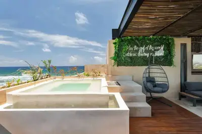 Image de Luxury Beachfront Penthouse | Private Pool + Mayan Ruins