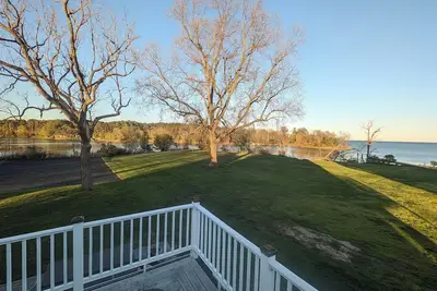 Image de Private Getaway at Four Waters Estate!