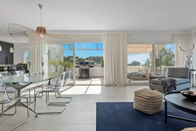 Image de Penthouse Los Olmos - Panoramic Views!