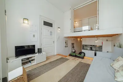 Image de Historic & Bright Bolhao Mezzanine by Vacationy