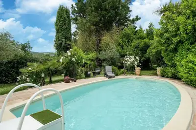 Image de Majestueuse maison de vacances avec bain à remous