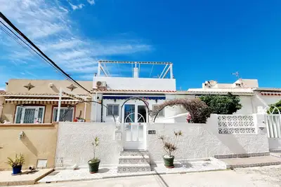 Image de Bungalow près des salines de Torrevieja et La Mata et de leurs plages