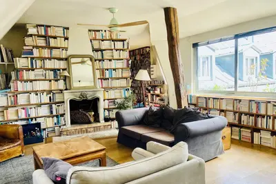 Image de Charmant appartement sous les toits au coeur de Paris!