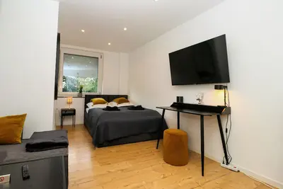 Image de Lightplace - Großes Apartment - 3 Schlafzimmer - Boxspring - Balkon - Smart Tv