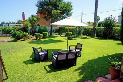 Image de Maison Ă Viladamat avec piscine sur la Costa Brava