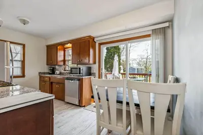 Image de Spacious 3-Bed Loft Home, Private Deck & Fire Pit