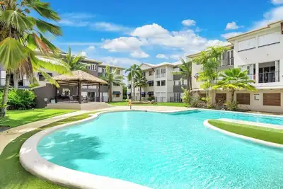 Image de Poolside at Whitfield Waters Resort style Retreat