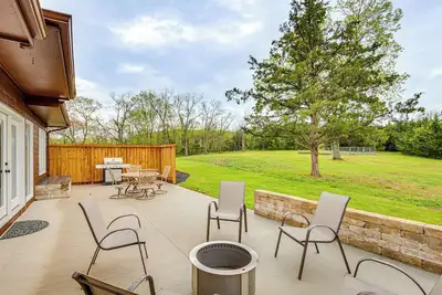 Image de Peaceful Perry Home w/ Patio - Pets Welcome!