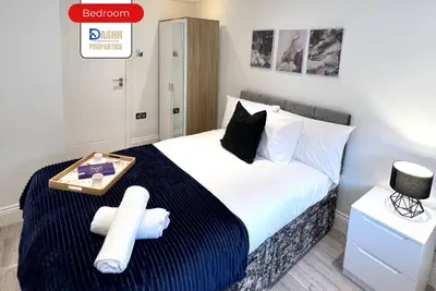 Image de Appartement-Confort-Sdb privée-Pas de vue-2-bed in Shepherds Bush