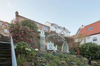 Image de Vue sur Port-Cottage-Famille-Salle de bain privée-Private Parking