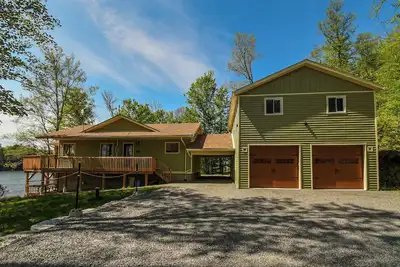 Image de Welcome to fishing paradise Dog Lake!