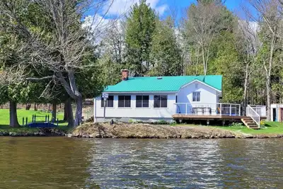 Image de Lake Rosseau Water's Edge Retreat