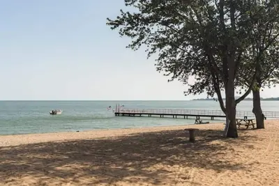 Earie Shore Cottage is a great destination for work or vacation!