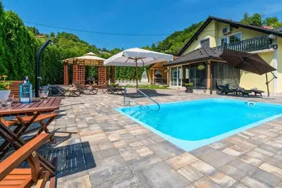 Image de Belle maison Ă Tuheljske Toplice