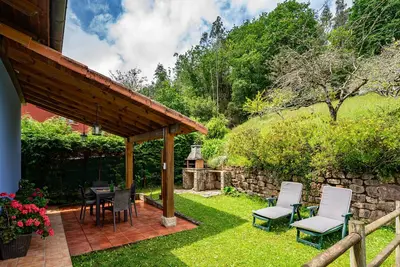 Image de Maison de vacances 'La Pumarada' avec jardin privé et Wi-Fi