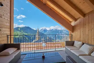 Image de Appartement 'La Grange' avec vue sur les montagnes, terrasse privée et Wi-Fi