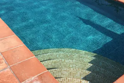 Image de Maison de campagne \"Paraje Navazos\" avec vue sur les montagnes, piscine privée et Wi-Fi